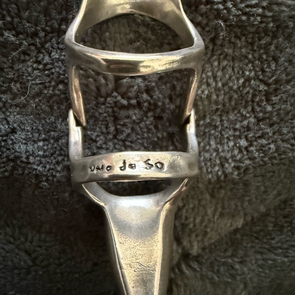 UNO de 50 Double Finger Ring - Picture 5 of 10